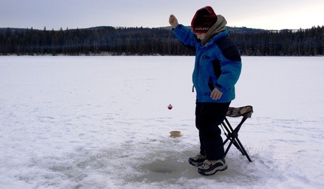 Experience the Thrills of Ice Fishing at UK's Top Live Casinos